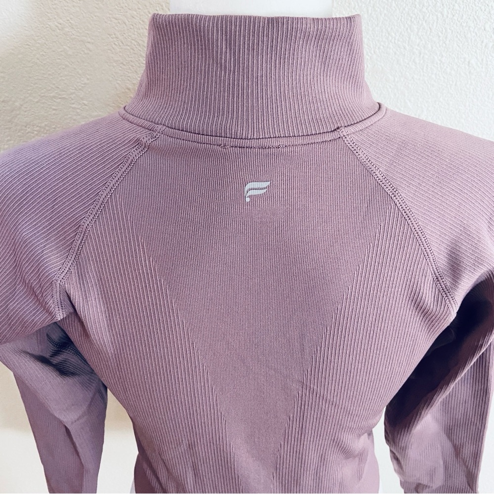 Fabletics Cropped Seamless Rib Train Jacket Misty… - image 8